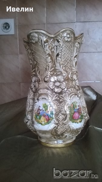 барокова ваза от порцелан, снимка 1