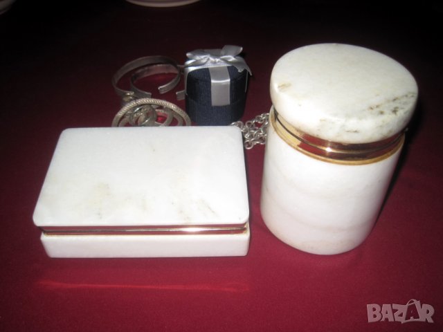 Мраморна кутия сейф, лот сребро, гривни, пръстени, бижута, кутийка, снимка 5 - Антикварни и старинни предмети - 23651738