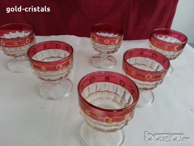  кристални чаши италия с позлата, снимка 1 - Антикварни и старинни предмети - 19846396