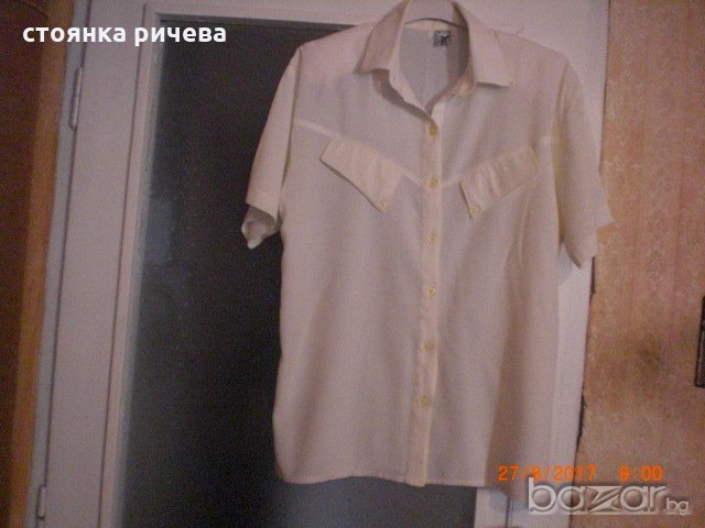 продавам дамска кенарена блуза с къс ръкав, снимка 1 - Блузи с дълъг ръкав и пуловери - 19125797