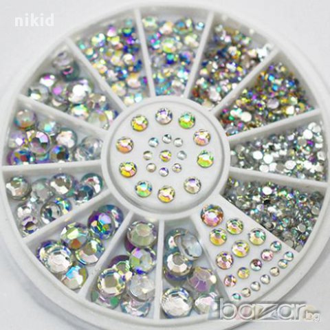5 размера камъчета холограмни капси декорация 3д ефект за нокти маникюр и не само