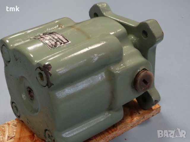 Хидравлична помпа Г16-1, снимка 3 - Резервни части за машини - 25716654