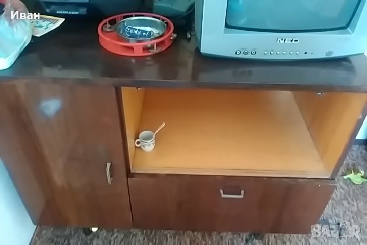 Тв маса стара, снимка 1