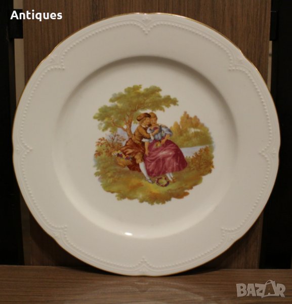 Голяма порцеланова чиния, снимка 1