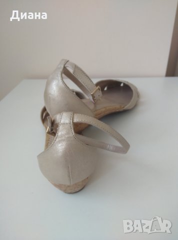 Златисти сандали ZARA, номер 37 (стелка 23,5 см) в перфектно състояние , снимка 2 - Сандали - 24952162