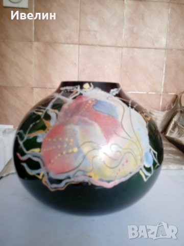 стъклена ваза арт