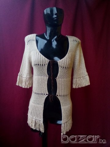 Бежова плетена жилетка с ресни с връзки М