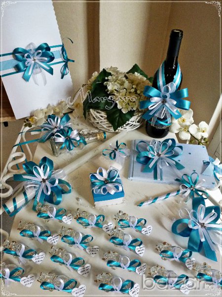 Комплект за кръщене и подаръчета в светло синьо и тюркоаз с кръстче, снимка 1