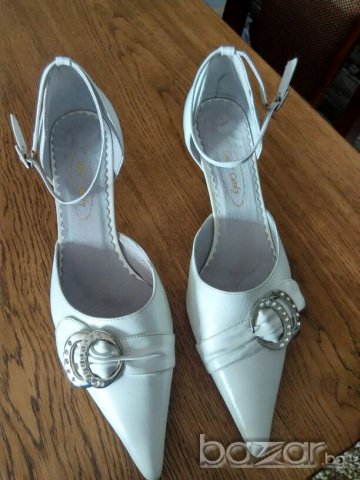 Обувки, снимка 5 - Дамски обувки на ток - 19714931