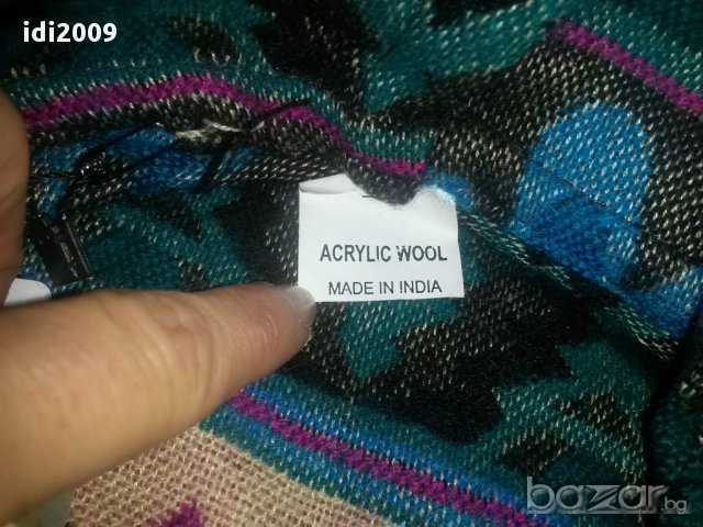 Ново цветно пончо GANG- с качулка, снимка 3 - Палта, манта - 13464915