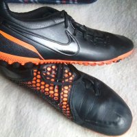  Nike. Original. Size 46 Футболни бутонки., снимка 1 - Спортни обувки - 23594620