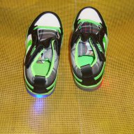 Светещи Маратонки Nike на едро и дребно реплика, снимка 2 - Детски маратонки - 8325283