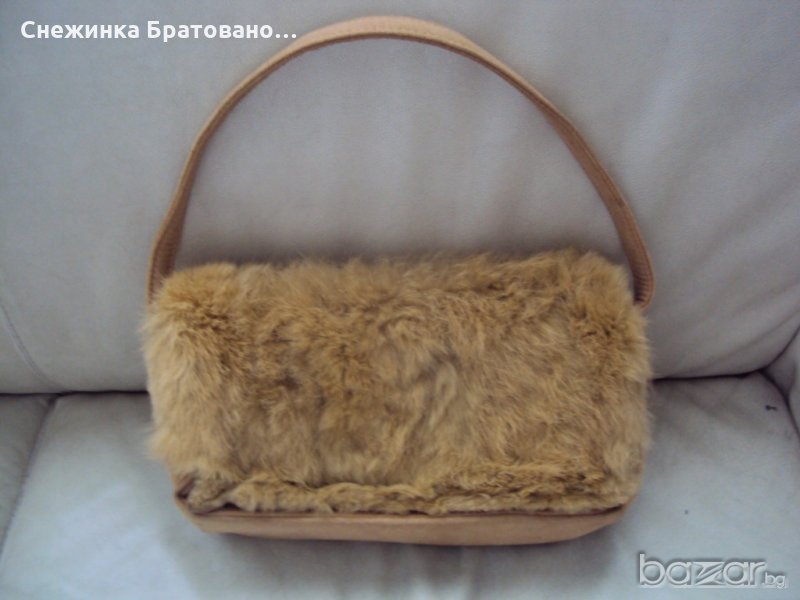 Интересна дамска чанта с косъм от заек, снимка 1