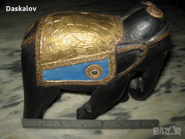 Продавам дървено декоративно слонче с месингов обков, снимка 4 - Статуетки - 21521098