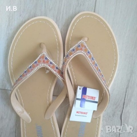 Нови чехли с камъни