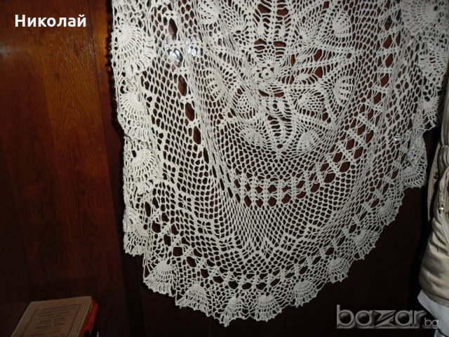  Старинен ковьор , каре и покривка плетена на една кука, снимка 4 - Антикварни и старинни предмети - 19957338