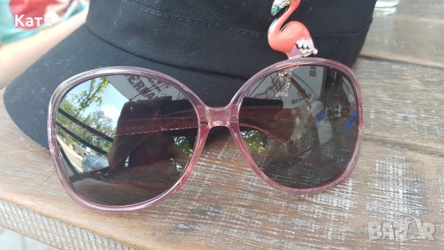 Слънчеви очила, розова рамка, снимка 1 - Слънчеви и диоптрични очила - 25853609