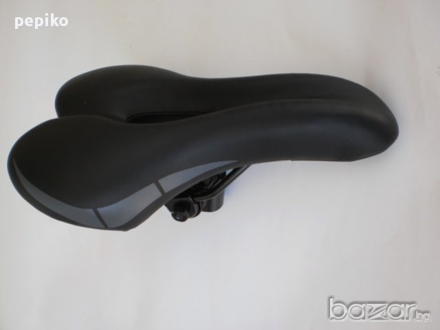 Продавам колела внос от Германия силиконова седалка за велосипед, снимка 1 - Части за велосипеди - 14297866