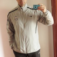 nike juventus горнище, снимка 1 - Спортни дрехи, екипи - 21581070