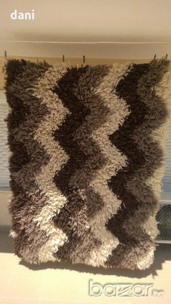 Китеник 100% вълна нов покривало за легло или под , снимка 1