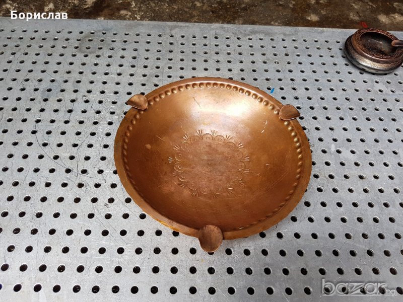 Меден пепелник, снимка 1