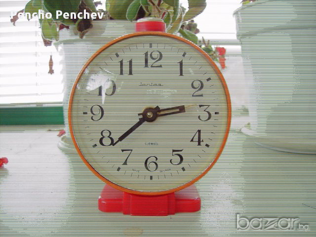 Будилници 8