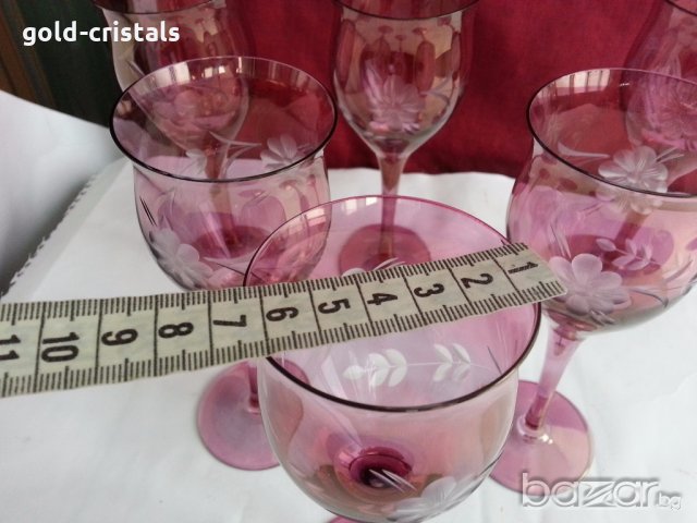  кристални чаши  цветен кристал гравиран, снимка 8 - Антикварни и старинни предмети - 20061877