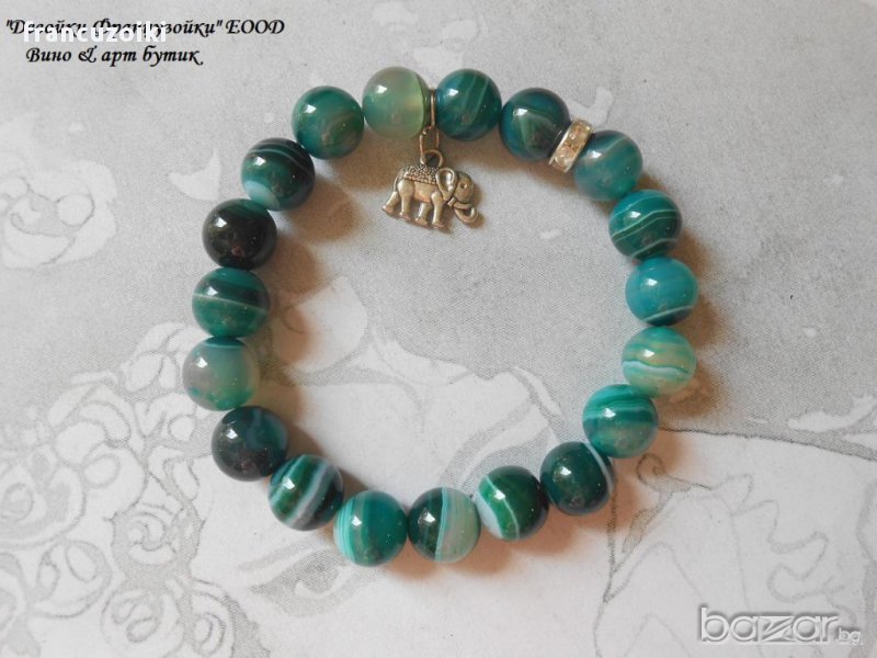 ГРИВНА ОТ АХАТ "ЗАГАДЪЧНО ЗЕЛЕНО", снимка 1