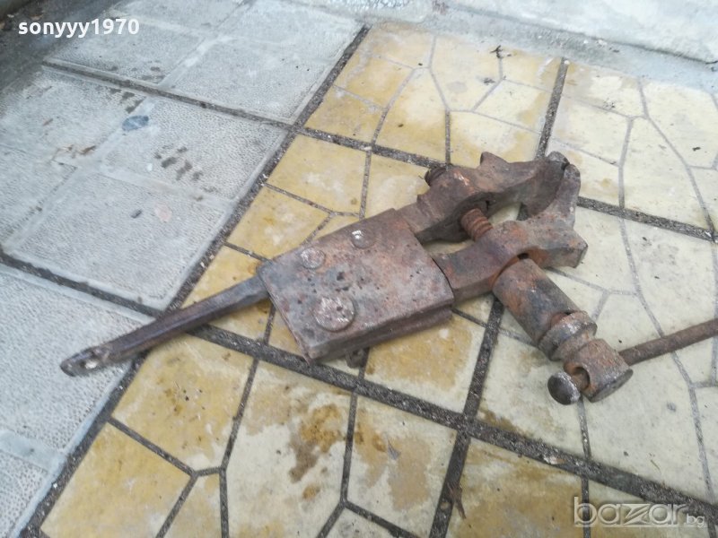 поръчано-ковашко голямо старо менгеме-50х30х10см-метално, снимка 1