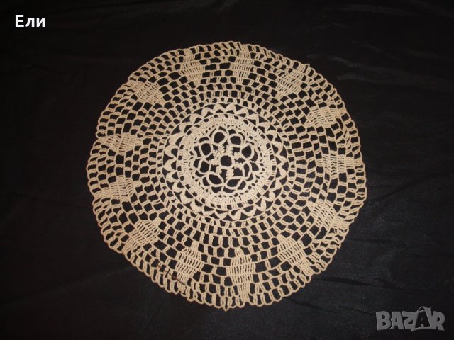  Салфетки плетени на една кука
