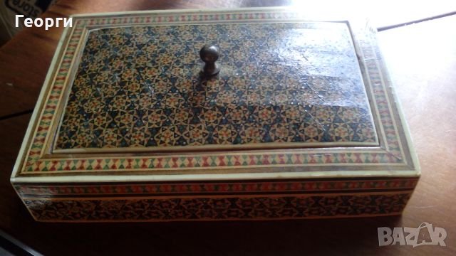Старинна кутия за бижута 