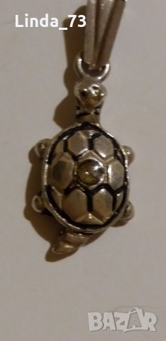 Среб.медальон-костенурка с циркон-проба-925. Закупен от Италия., снимка 1 - Колиета, медальони, синджири - 21774827