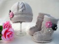 бебешки комплект -шапка и ботушки 25, снимка 1 - Шапки, шалове и ръкавици - 11179610