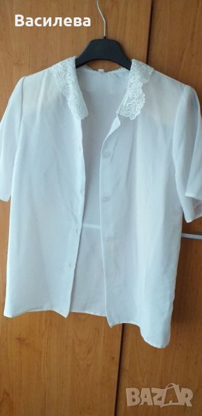 Детска бяла ученическа риза с дантелена яка. размер 34, снимка 1
