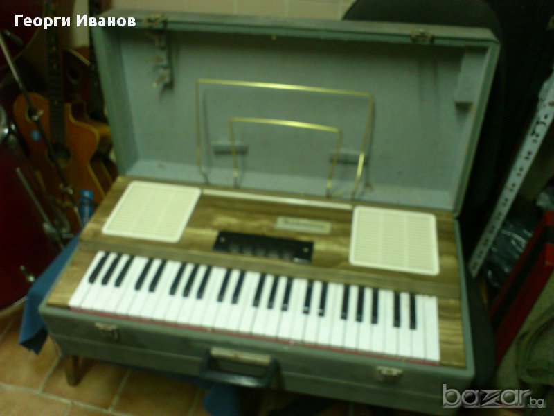 Продавам елекрически акордеон „Harmonna” - 5 регистъра, снимка 1