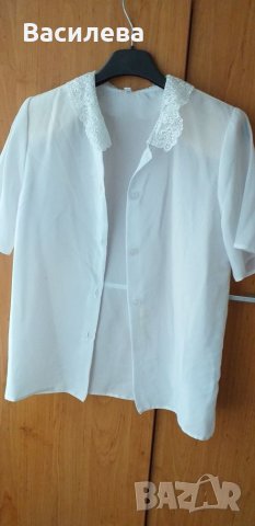 Детска бяла ученическа риза с дантелена яка. размер 34, снимка 1