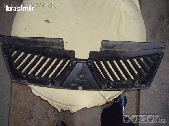 Mitsubishi Outlander решетка, снимка 2 - Части - 11996040