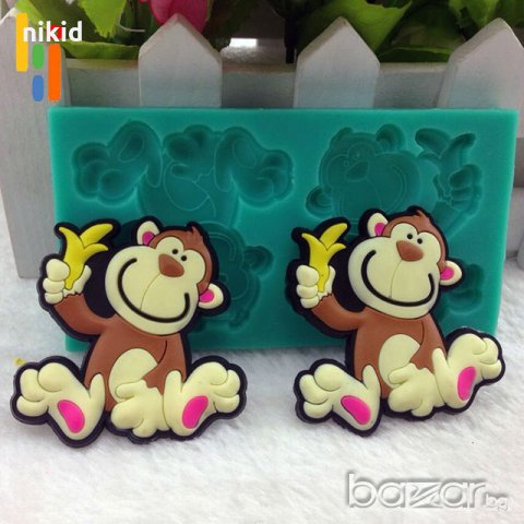 2 маймуни маймуна с банан в ръка силиконов молд форма декорация и украса фондан шоколад тесто