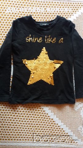 черна блуза със звезда , снимка 1 - Детски Блузи и туники - 16967932