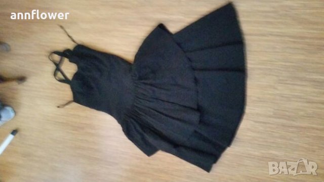 Черна рокля H&M, снимка 5 - Рокли - 24880024