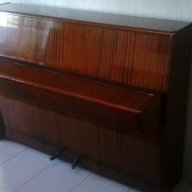 Продавам пиано „Петроф” в перфектно – отлично състояние, снимка 2 - Пиана - 18350529