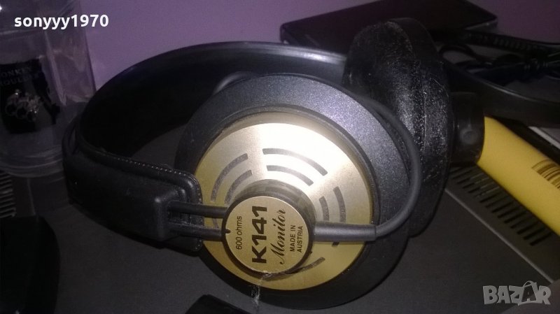 поръчано-akg monitor-в злато-внос швеицария, снимка 1