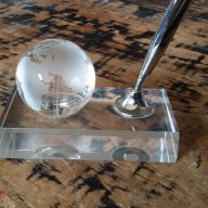 комплект глобус,химикалка и поставка кристал, снимка 1 - Други ценни предмети - 17995407