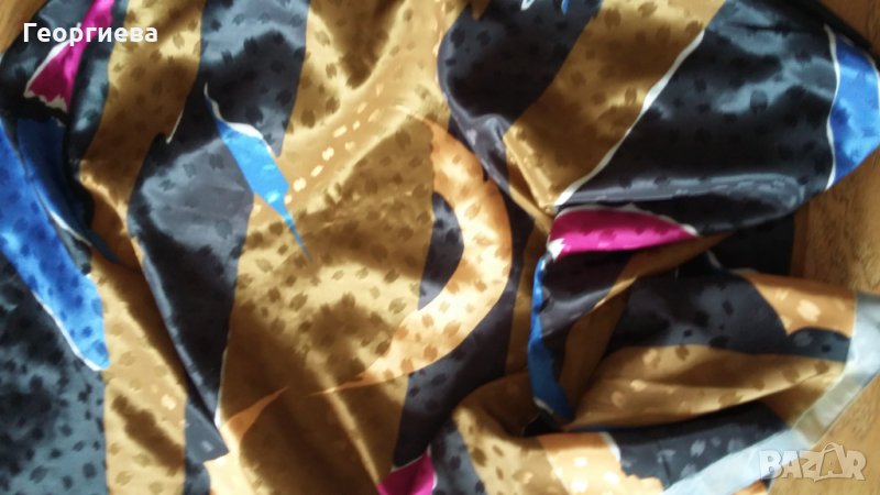 Голямо парче красив плат , снимка 1