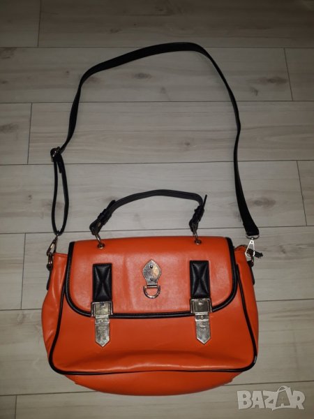 Оранжева кожена чанта с черни дръжки с къса и дълга дръжка, снимка 1
