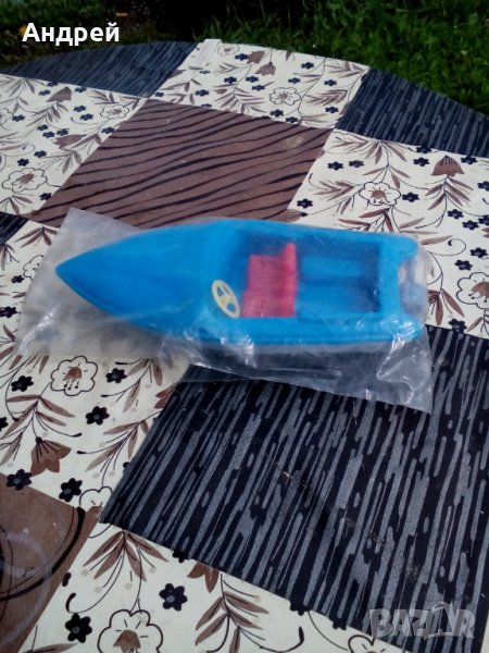 Стара играчка лодка,катер, снимка 1