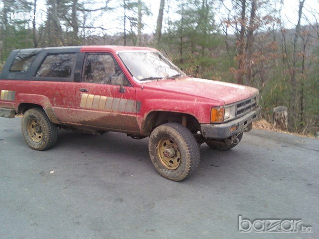Продавам на части Тойота 4Рънър / Toyota 4-Runner 2400 куб 88 г 