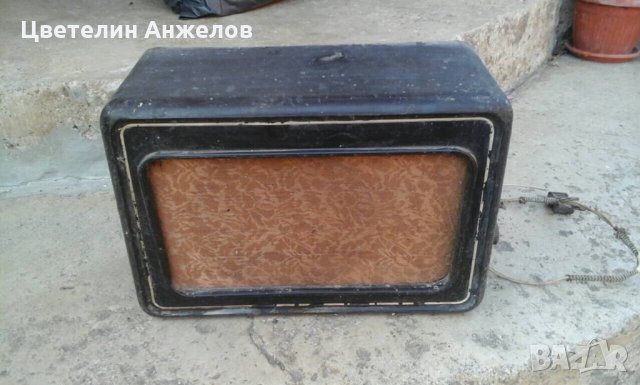 Стара радиотичка, снимка 1 - Антикварни и старинни предмети - 23183073