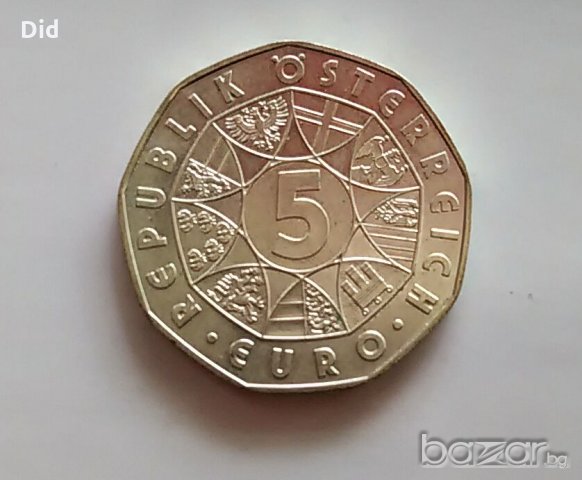 Сребърни австрйски 5 евро 2004 г., снимка 2 - Нумизматика и бонистика - 18623698