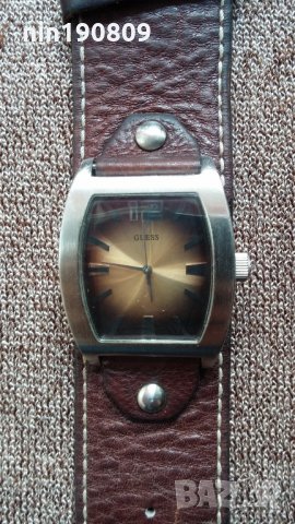 Часовник Guess